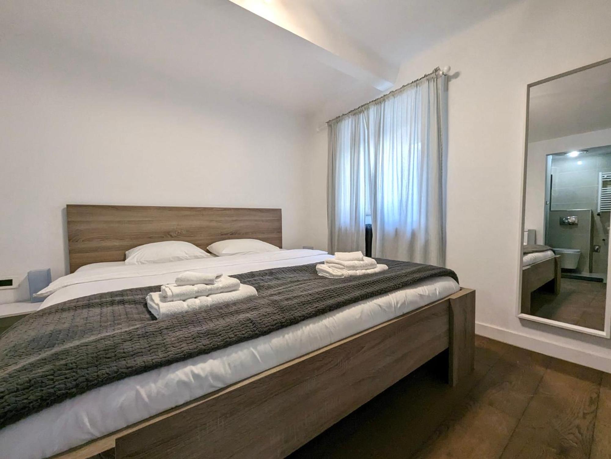 Fantabulous Downtown Abode W King Bed, 65" Tv, Washer And Tumble Dryer Ζάγκρεμπ Εξωτερικό φωτογραφία
